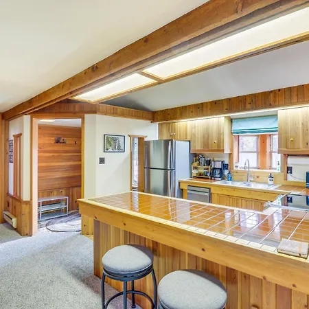 Hungry Horse Cabin With Gas Grill, Near Glacier! Exterior photo